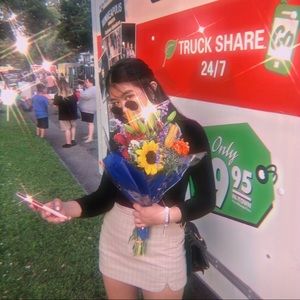 Meet your Posher, Chloe